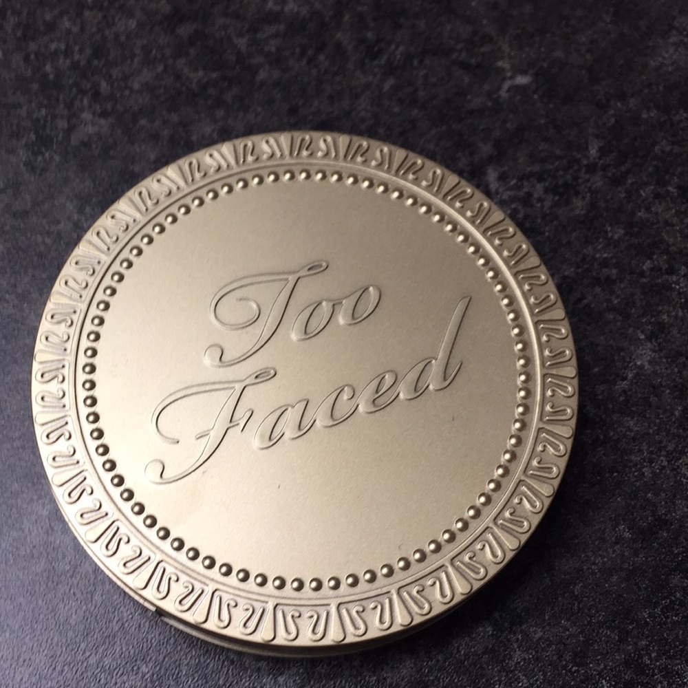 Too Faced beach bunny bronzer
